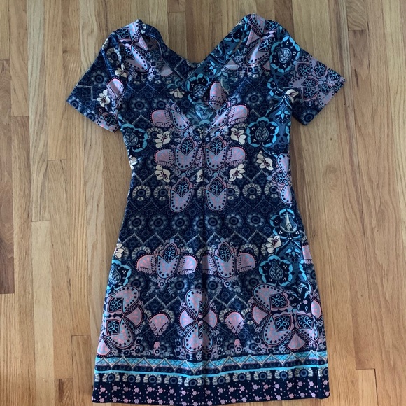 HOLLISTER DRESS - Picture 2 of 4